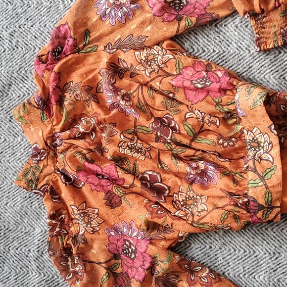 Flying tomato blouse - Picture 3 of 11